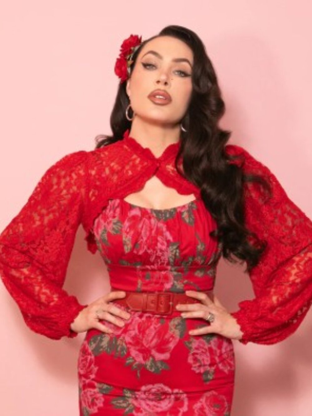 NWOT Vixen by Micheline Pitt Red Lace Cropped Bolero